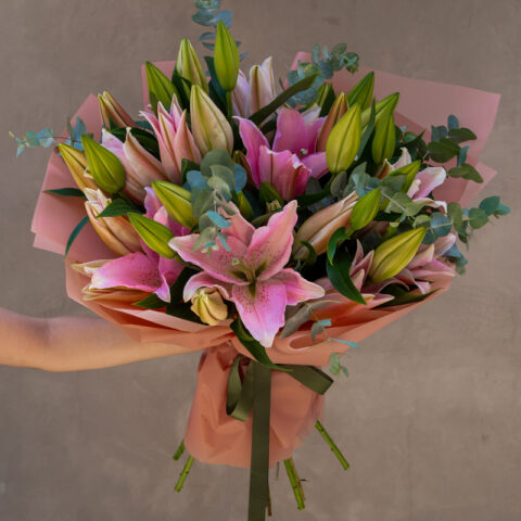 LILY_BOUQUET_1-1.jpg