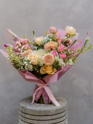 Sweet Wishes: Pink Roses & Seasonal Flowers
